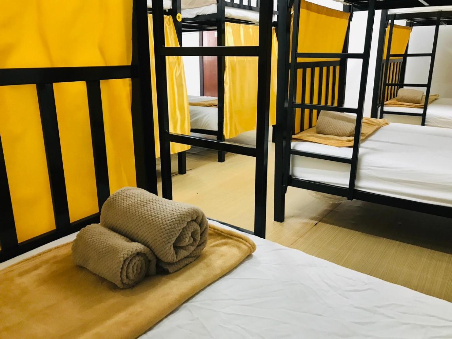 Silom Guesthouse Bangkok Esterno foto